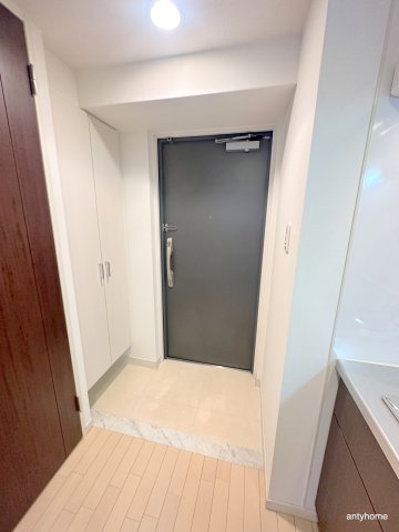 レジディア江戸堀の玄関写真