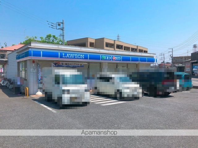 コンビニ　ローソン（コンビニ）まで831m
