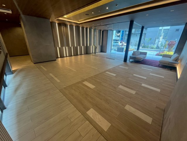 地下鉄御堂筋線 西中島南方駅 徒歩11分 11階建 築2年の外観写真