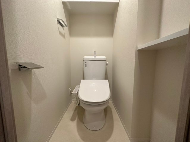 地下鉄御堂筋線 西中島南方駅 徒歩11分 11階建 築2年のトイレ写真