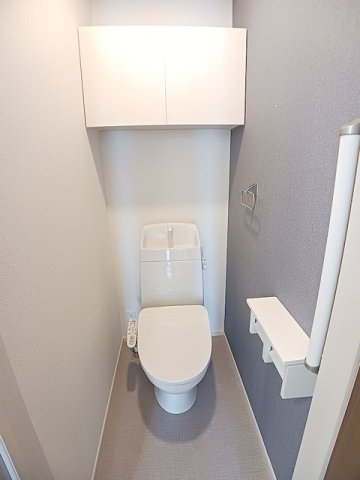 トイレ　落ち着いたトイレです