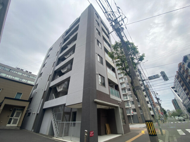 カルフール大通東の外観写真