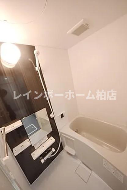 バス・シャワールーム　日々の疲れを癒すお風呂付です