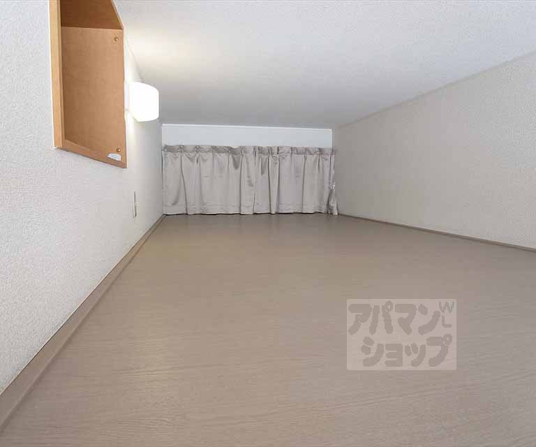 レオパレス洛西の居間写真