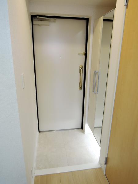 ＪＲ中央線 豊田駅 徒歩2分 10階建 築10年の玄関写真
