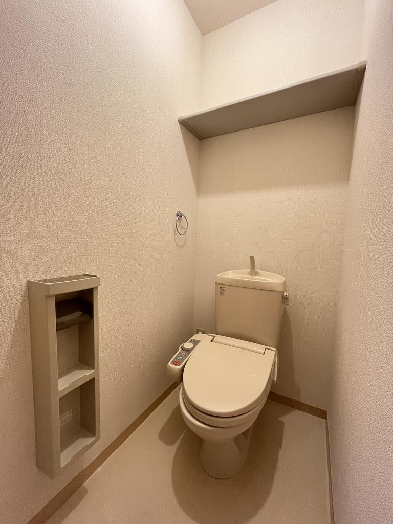 ヌーヴェルコートのトイレ写真