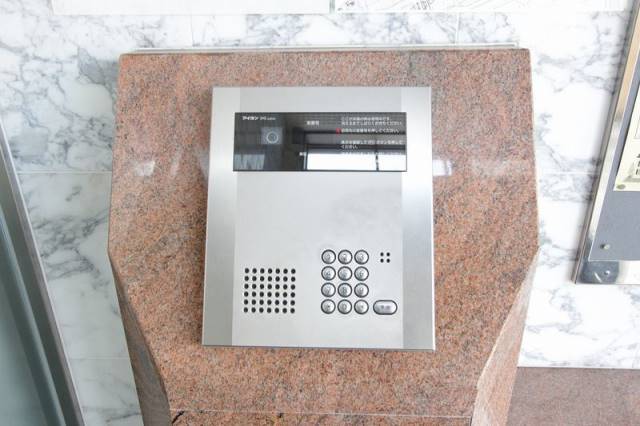 エントランス　オートロック