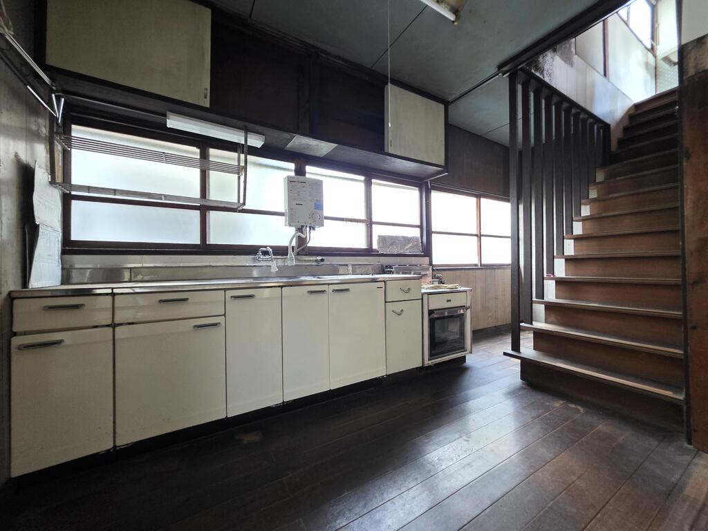 山本8丁目戸建の内装写真