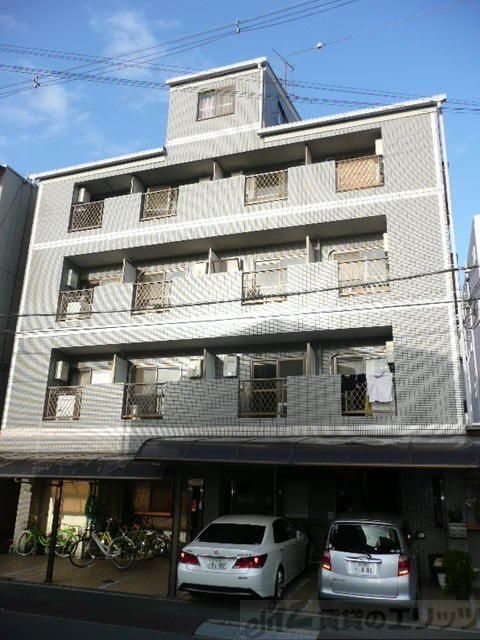 オークヒルズ B