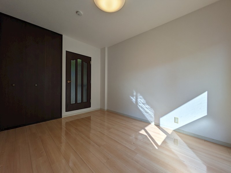1K Mansion in Nishinomiya, Hyogo — photo 3 of 3