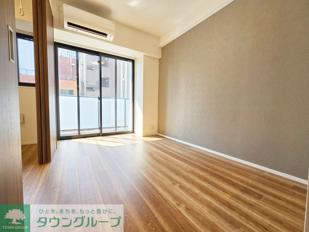 ベルファース八丁堀Westの居間写真