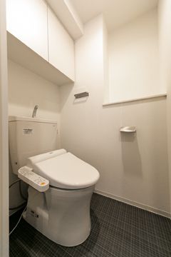 セレニティー神田のトイレ写真