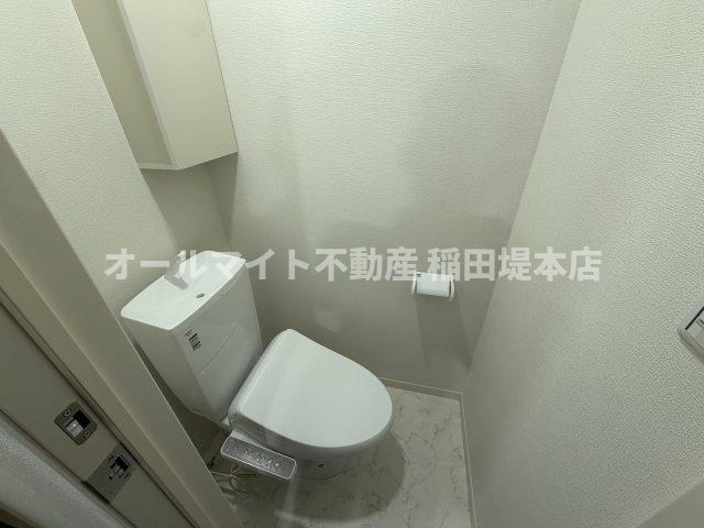 京王相模原線 若葉台駅 徒歩9分 2階建 築1年のトイレ写真