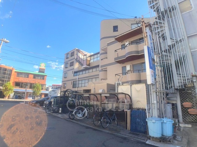 地下鉄今里筋線 だいどう豊里駅 徒歩13分 5階建 築33年の外観写真