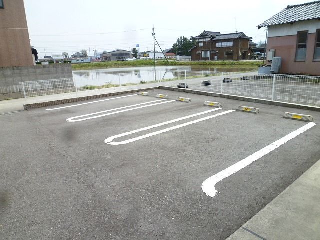 ＪＲ城端線 油田駅 徒歩15分 2階建 築14年のその他写真