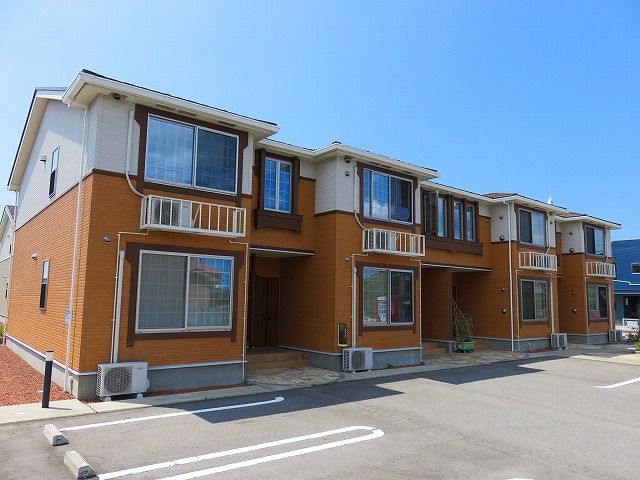 ＪＲ城端線 油田駅 徒歩15分 築14年