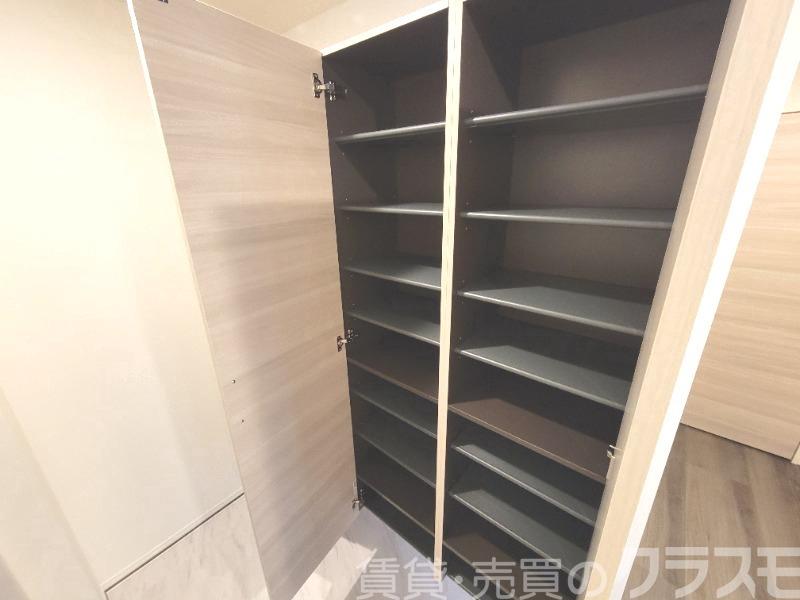 玄関　トールタイプのシューズボックスあり♪