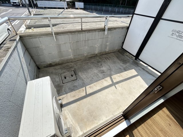 リバーサイド池の内装写真