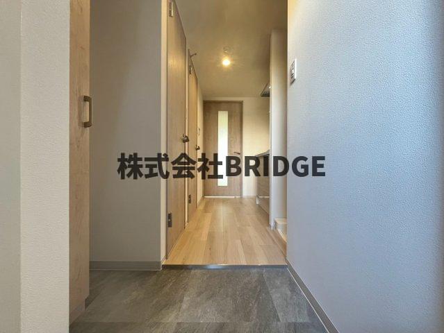 ArtizA瓦屋町IIの玄関写真