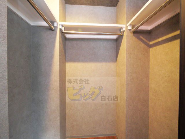 収納　広々ウォークインクローゼット完備しています♪