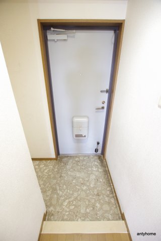 阪急千里線 柴島駅 徒歩4分 4階建 築28年の玄関写真