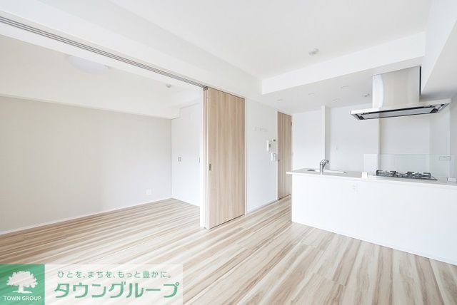 グラシアプレイス錦糸町の居間写真