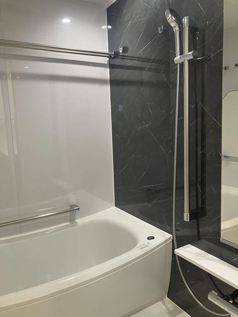 バス・シャワールーム　※写真は同タイプ住戸です。
