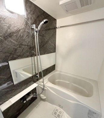 バス・シャワールーム　写真は同タイプ住居です