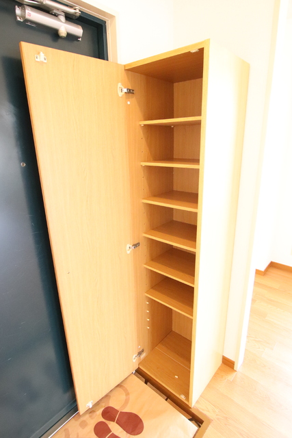 玄関　玄関　下駄箱