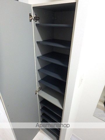 ライオンズマンション西が丘南の内装写真