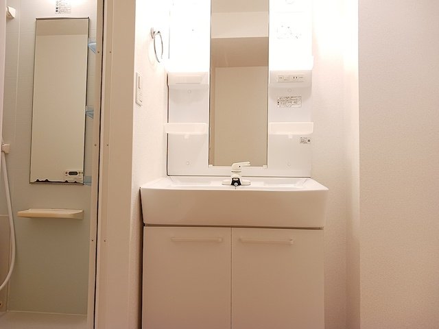 洗面設備　忙しい朝には欠かせない洗面所です