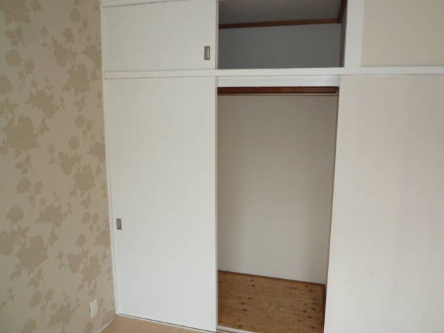 収納　クローゼット