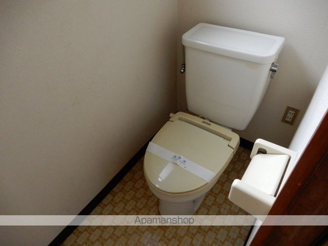 高山大東町貸家Aのトイレ写真
