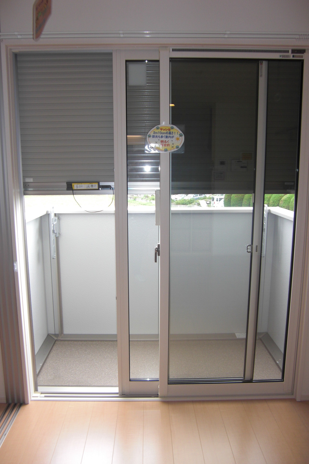 その他設備　2階のお部屋でもシャッター付きで安心です！