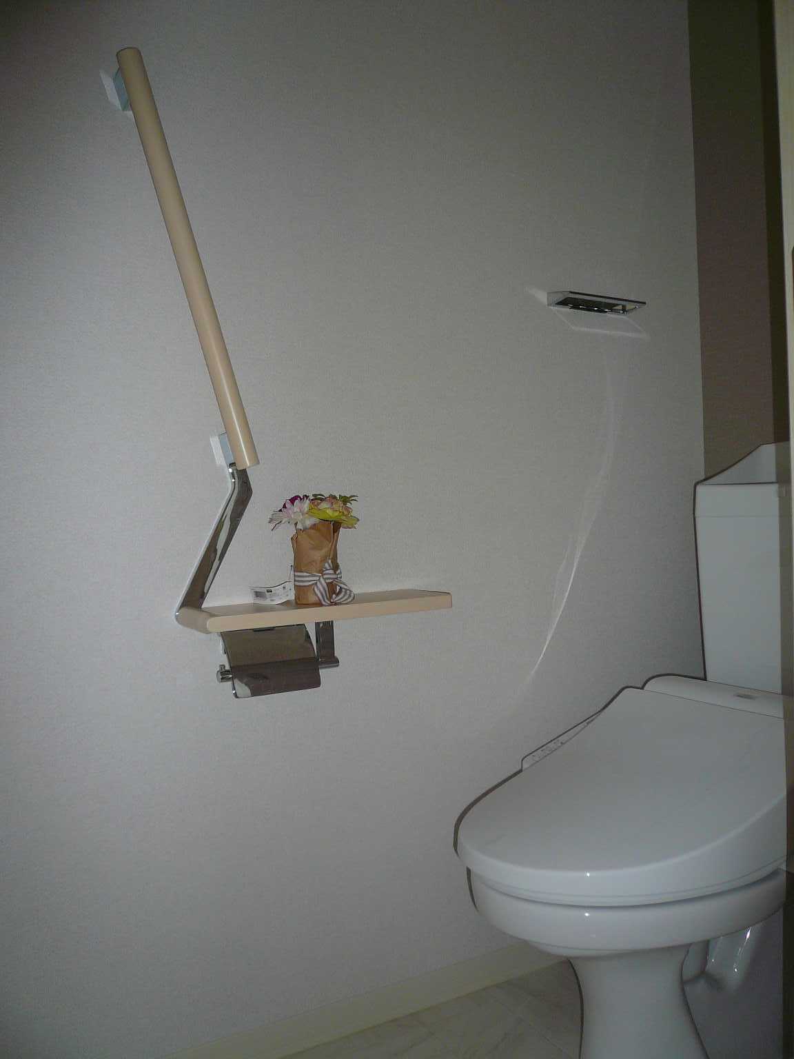 トイレ　同物件の別のお部屋の写真です