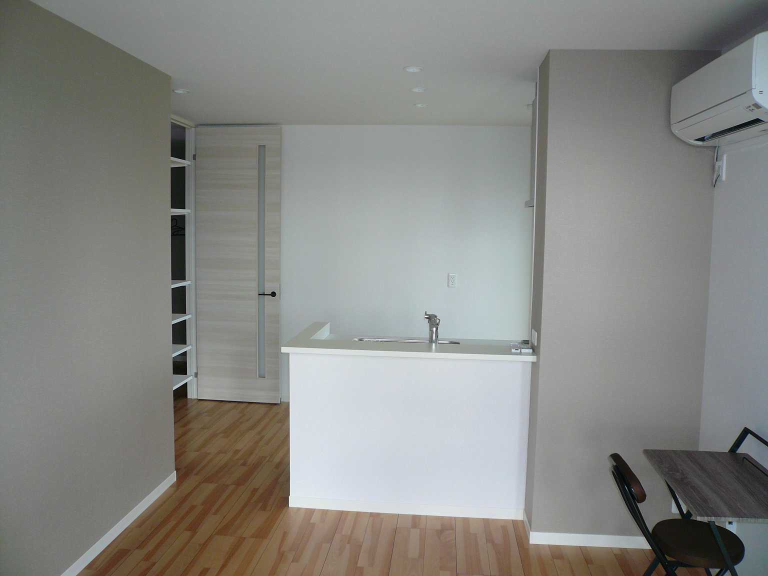 居室・リビング　同物件の別のお部屋の写真です