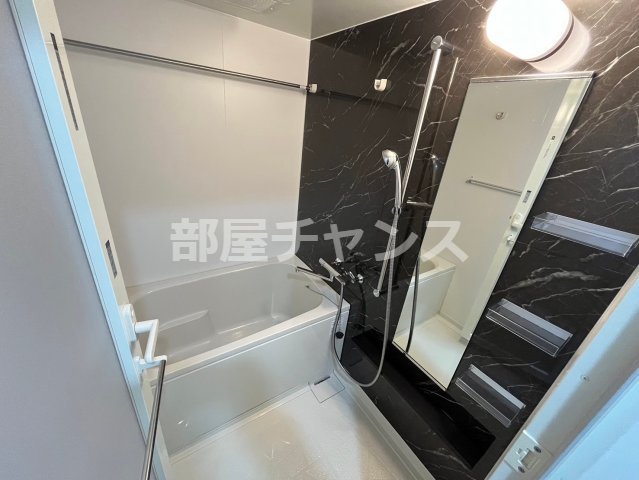 バス・シャワールーム　日々の暮らしに欠かせないお風呂です