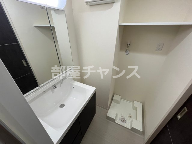 洗面設備　使いやすい独立洗面台です