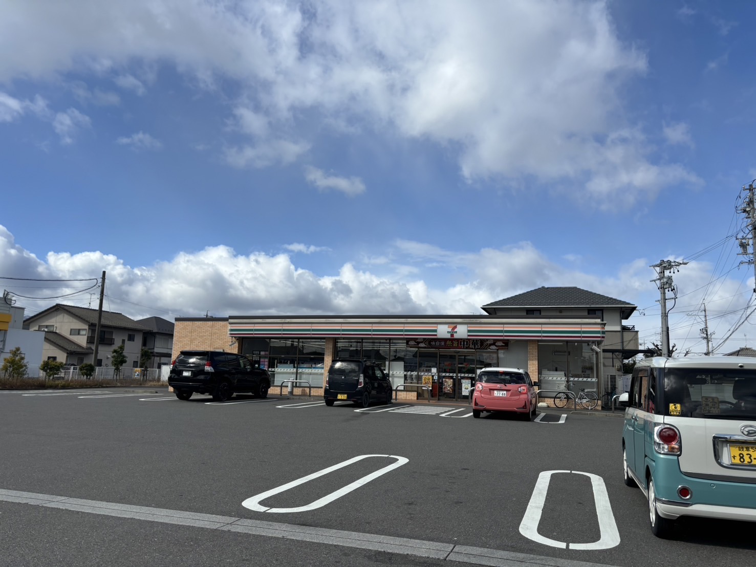 コンビニ　セブンイレブン大垣島里1丁目店（コンビニ）まで198m