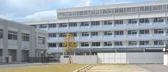 中学校　小野中学校（中学校）まで818m