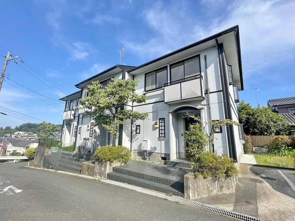 町田市南つくし野のアパートの建物外観