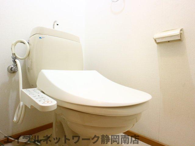 トイレ　ゆったりとした空間のトイレです
