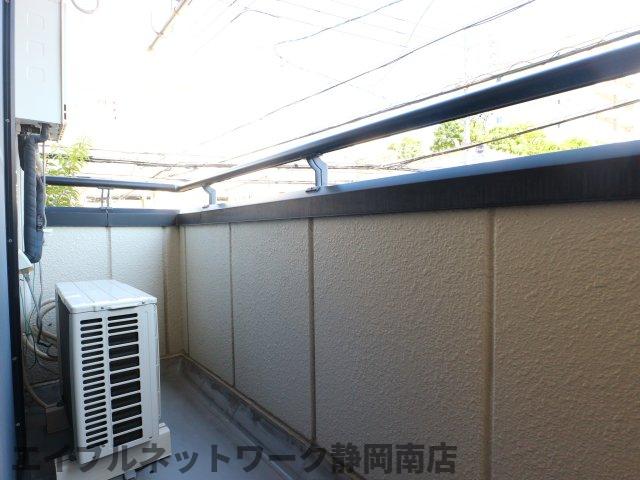 バルコニー　落ち着いた時間を過ごせるバルコニーです
