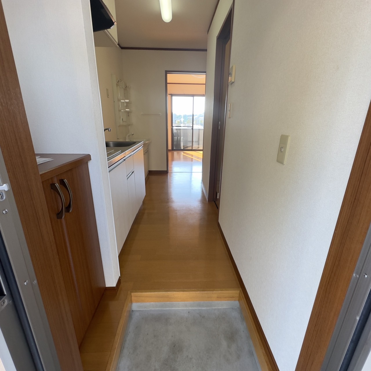 ソレイユ崎岡壱番館の玄関写真