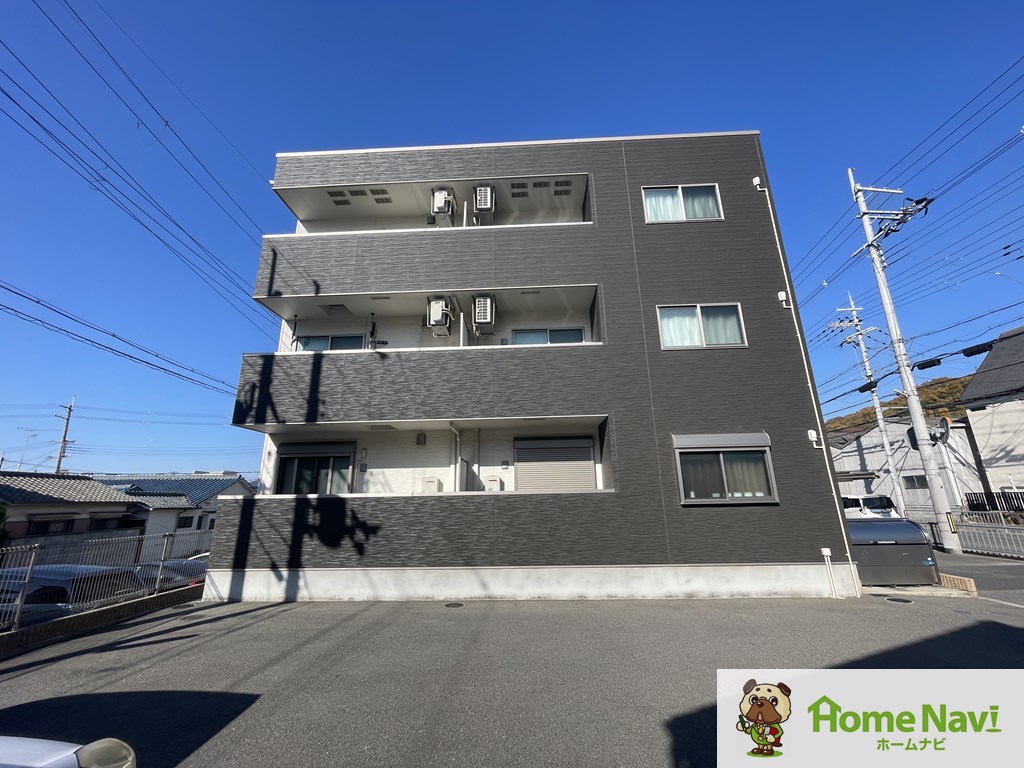 バルコニー　南向きで日当たり良好です。