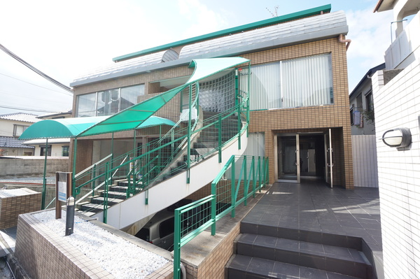 建物外観　オンライン内覧実施中