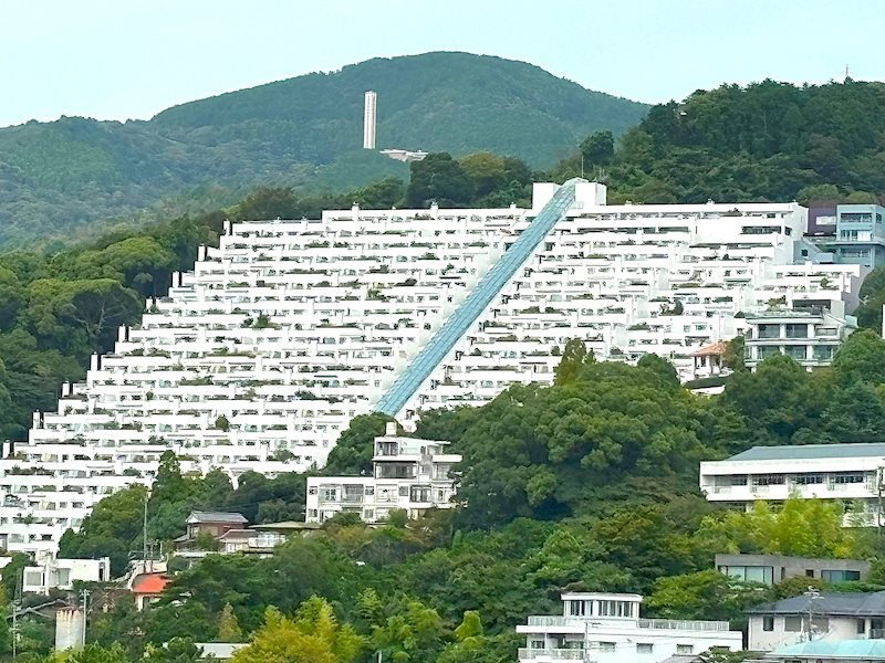 熱海パサニアクラブの建物外観