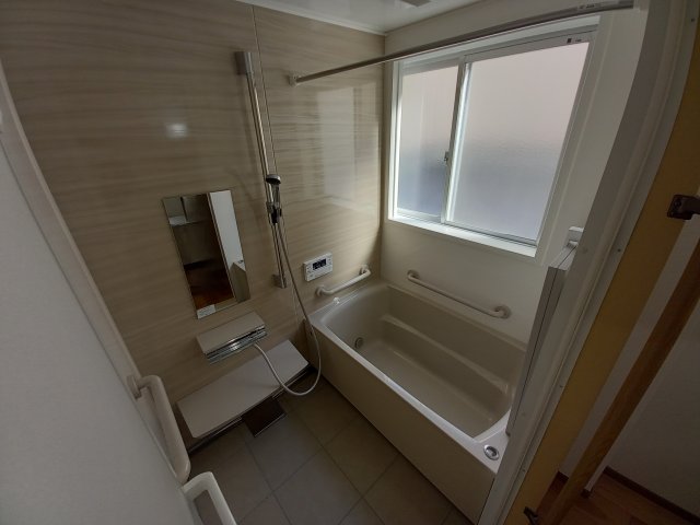 バス・シャワールーム　共同