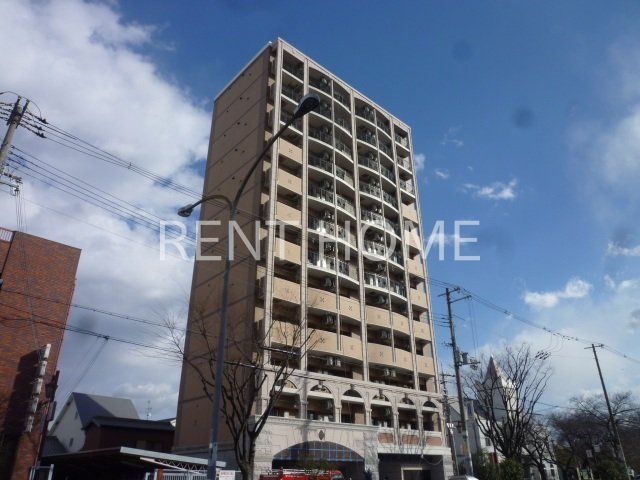 東大阪市三ノ瀬のマンションの建物外観