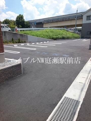 【サンリットさくらの駐車場】